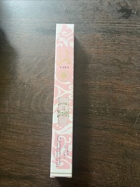 Yara Women's Pink and White Eau de Parfum Spray 1.17 FL OZ